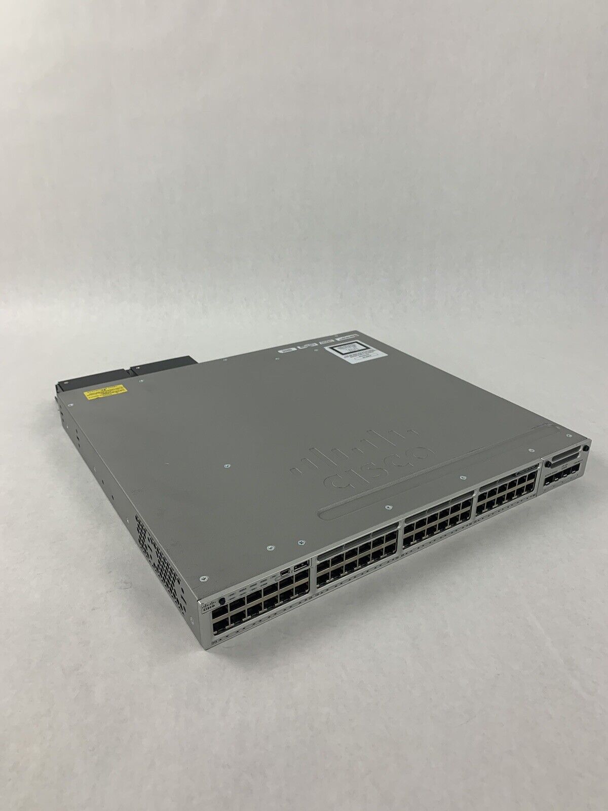 Cisco Catalyst WS-C3850-48PW-S 48 Port Ethernet Switch W/ C3850-NM-4-1G Module