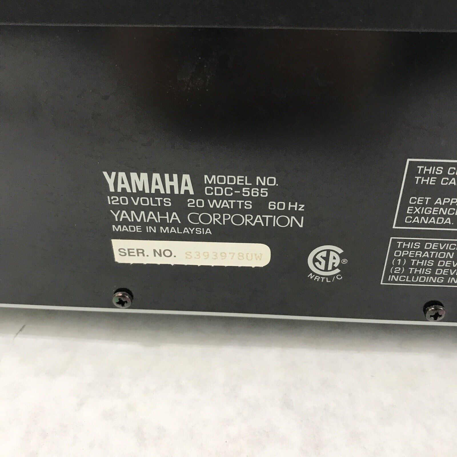 Yamaha CDC-565 DVD Player 20W 60Hz