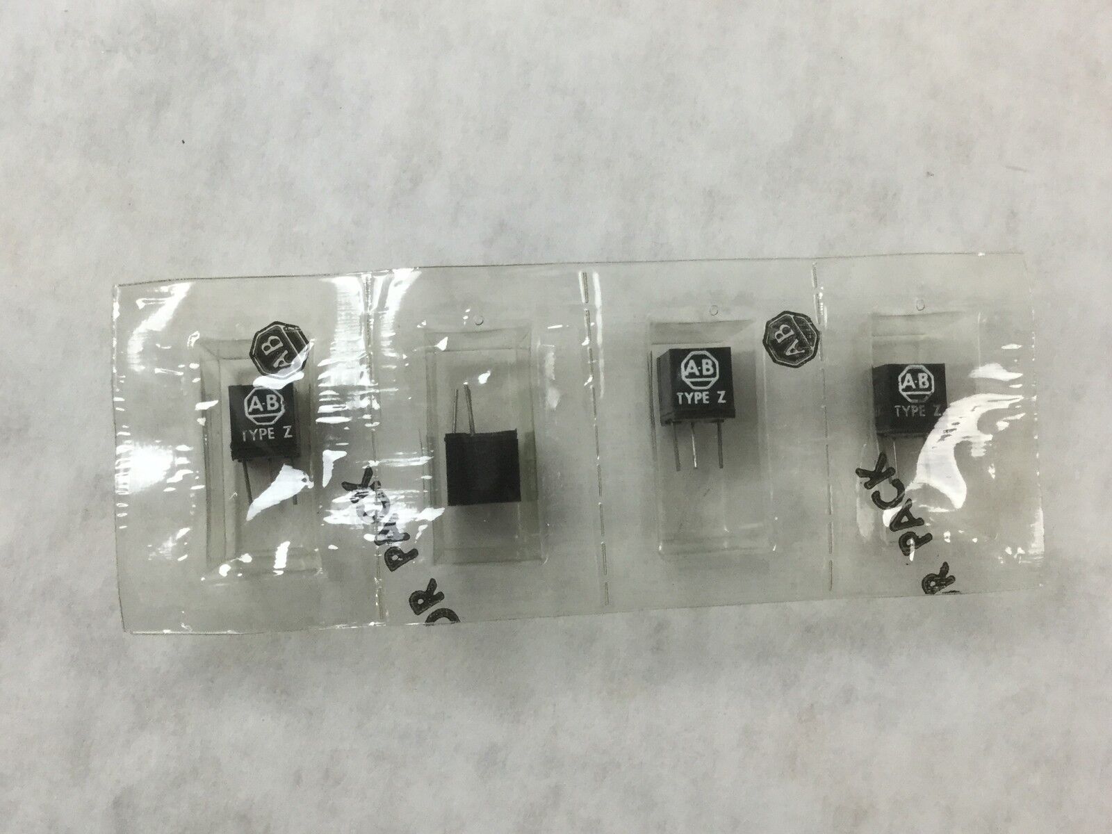 Allen Bradley, Type Z (ZV1021), 1K (Lot of 4)