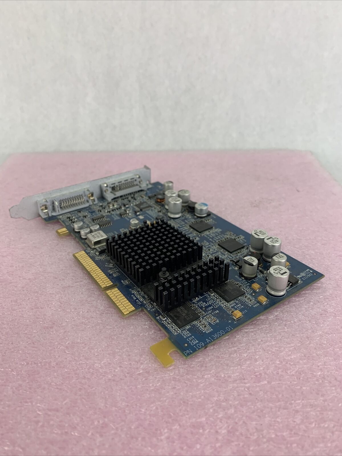 ATI Radeon 9600 64mb Dual DVI Video Card 109-A13600-01