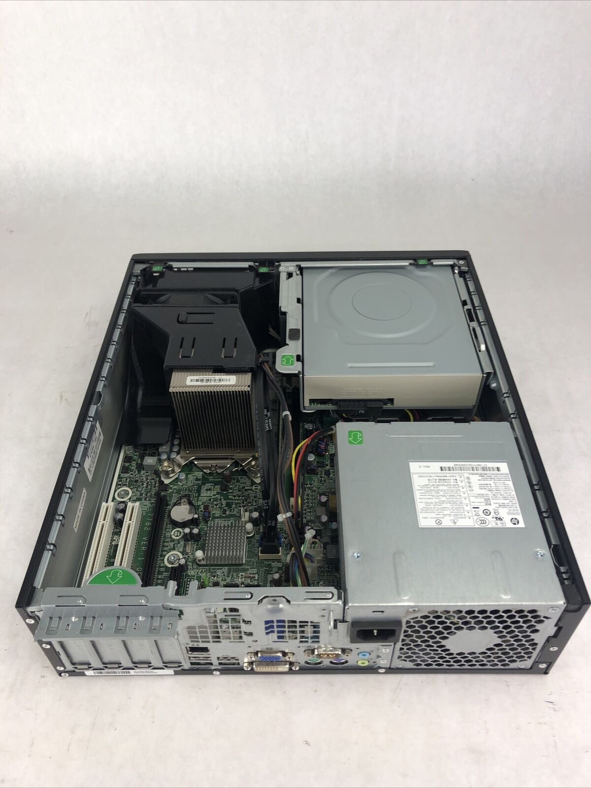 HP Compaq Pro 4300 SFF Intel Core i3-3220 3.3GHz 4GB RAM No HDD No OS