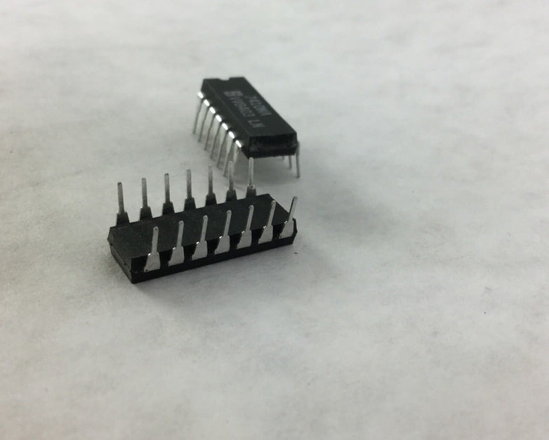Signetics 7410NA 14 Pin  Lot of 10  New