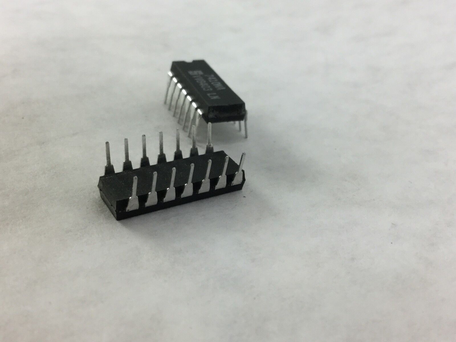Signetics 7410NA 14 Pin  Lot of 10  New