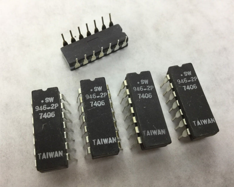 SW 946-2P STEWART WARNER   Lot of 5  14-PIN