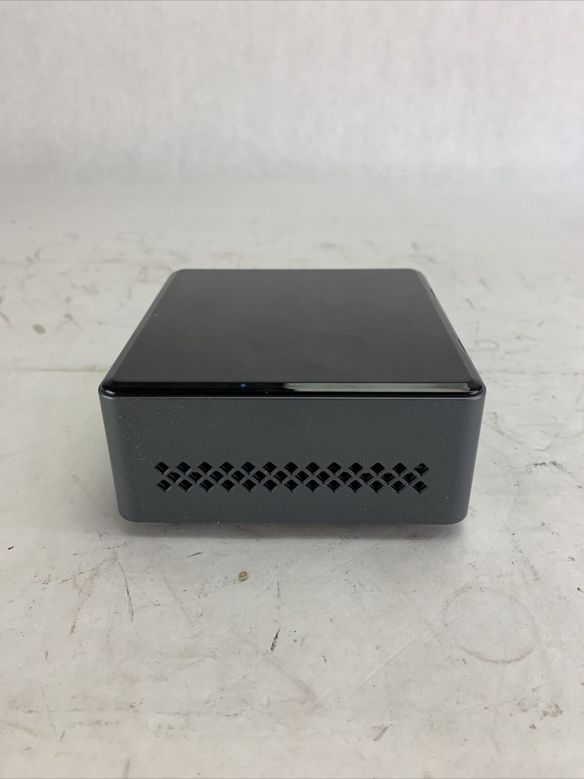 Intel NUC6CAYS Micro Intel Celeron 3455 1.5GHz 2GB RAM No HDD No OS