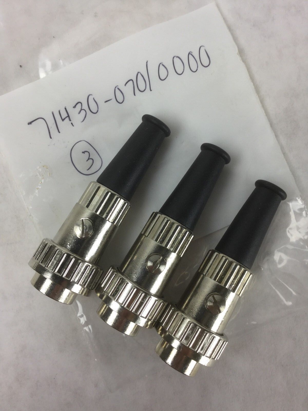 PREH 71430-070-0000, DIN MALE LOCKING COR, Lot of 3