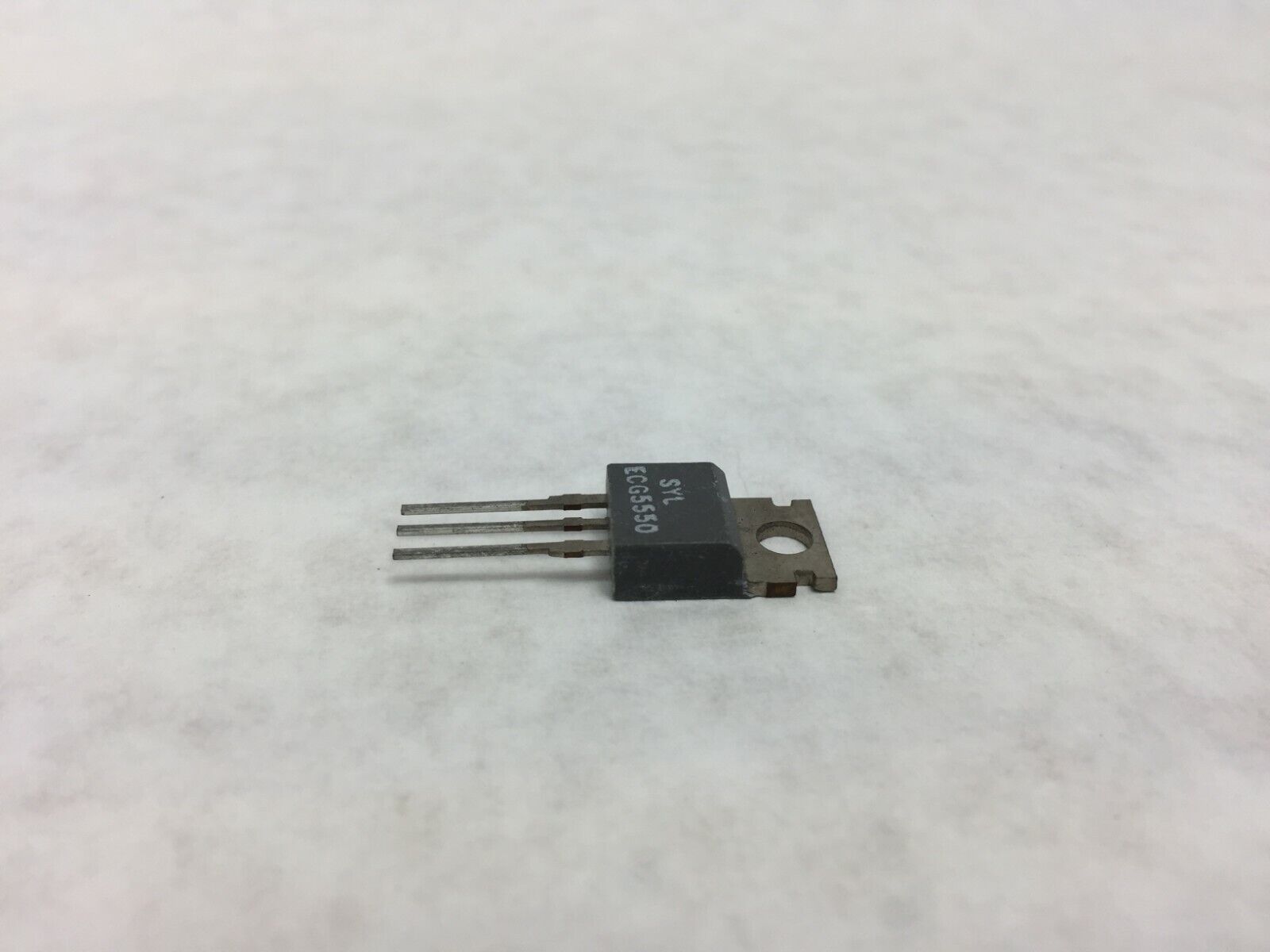 Sylvania ECG5550 Integrated Circuit  Lot of 4  NOS
