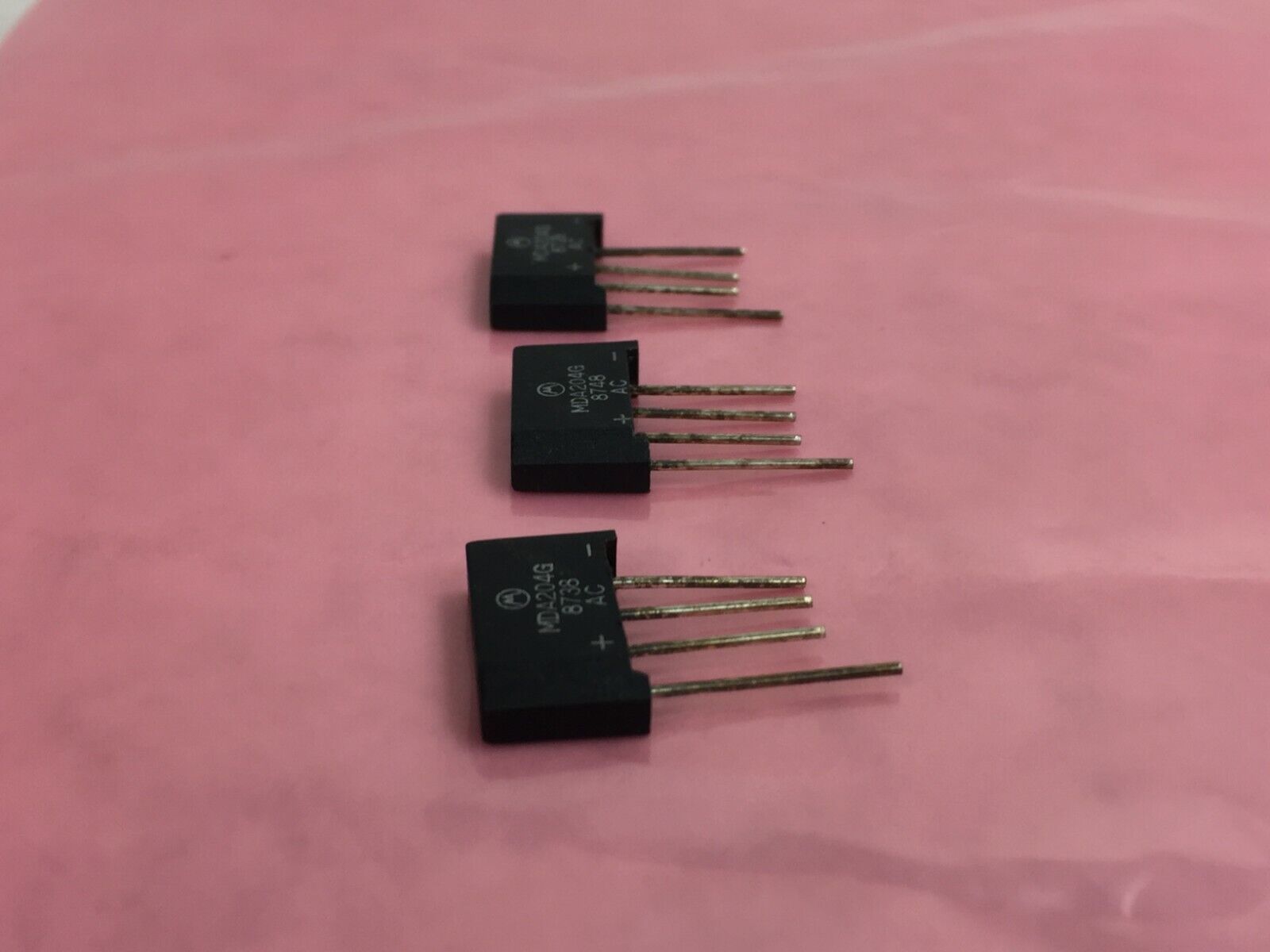Genuine Motorola MDA204G  Bridge Rectifier Diode  2A  400V   Lot of 3