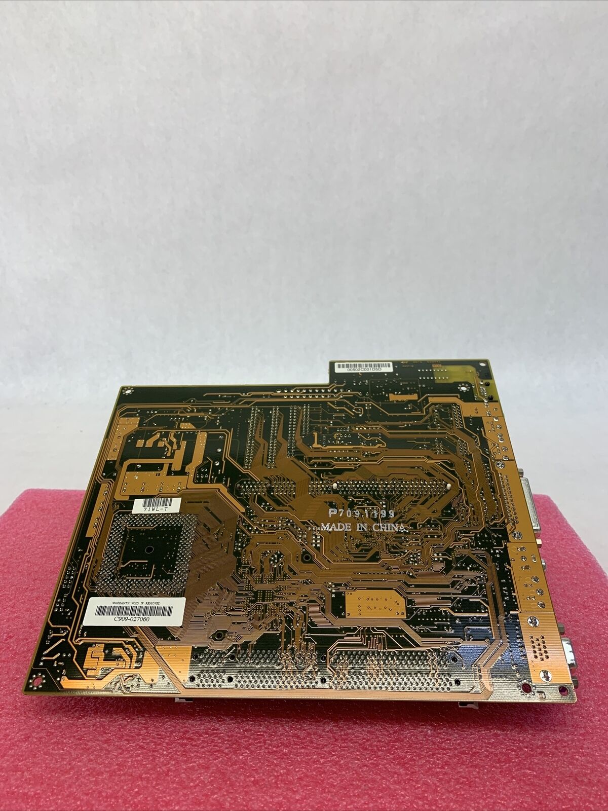 Soyo SY-71WL-T (LI-7000) Motherboard Intel Celeron 400MHz 32MB RAM