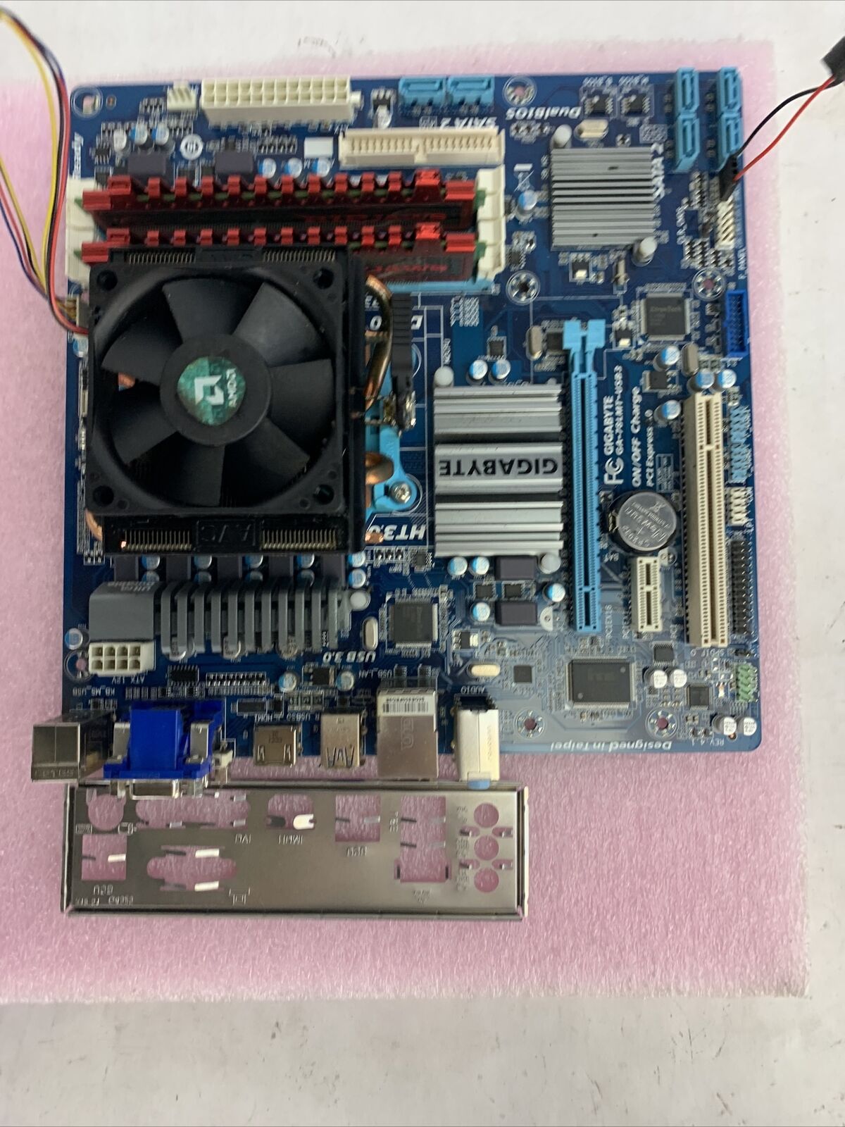Gigabyte GA-78LMT-LSB3 Motherboard AMD FX-4170 4.2GHz 4GB RAM w/Shield