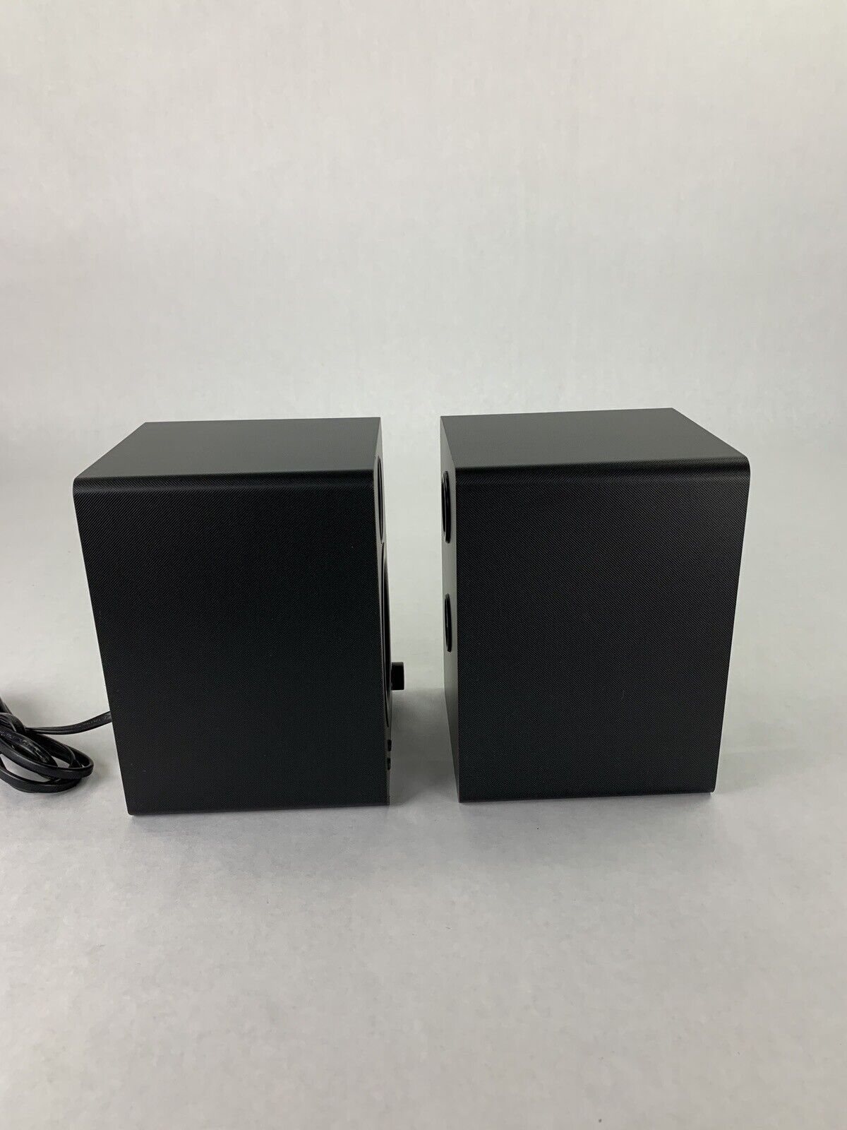 Monoprice DT-3 50-Watt Multimedia Desktop Powered Speakers Tested
