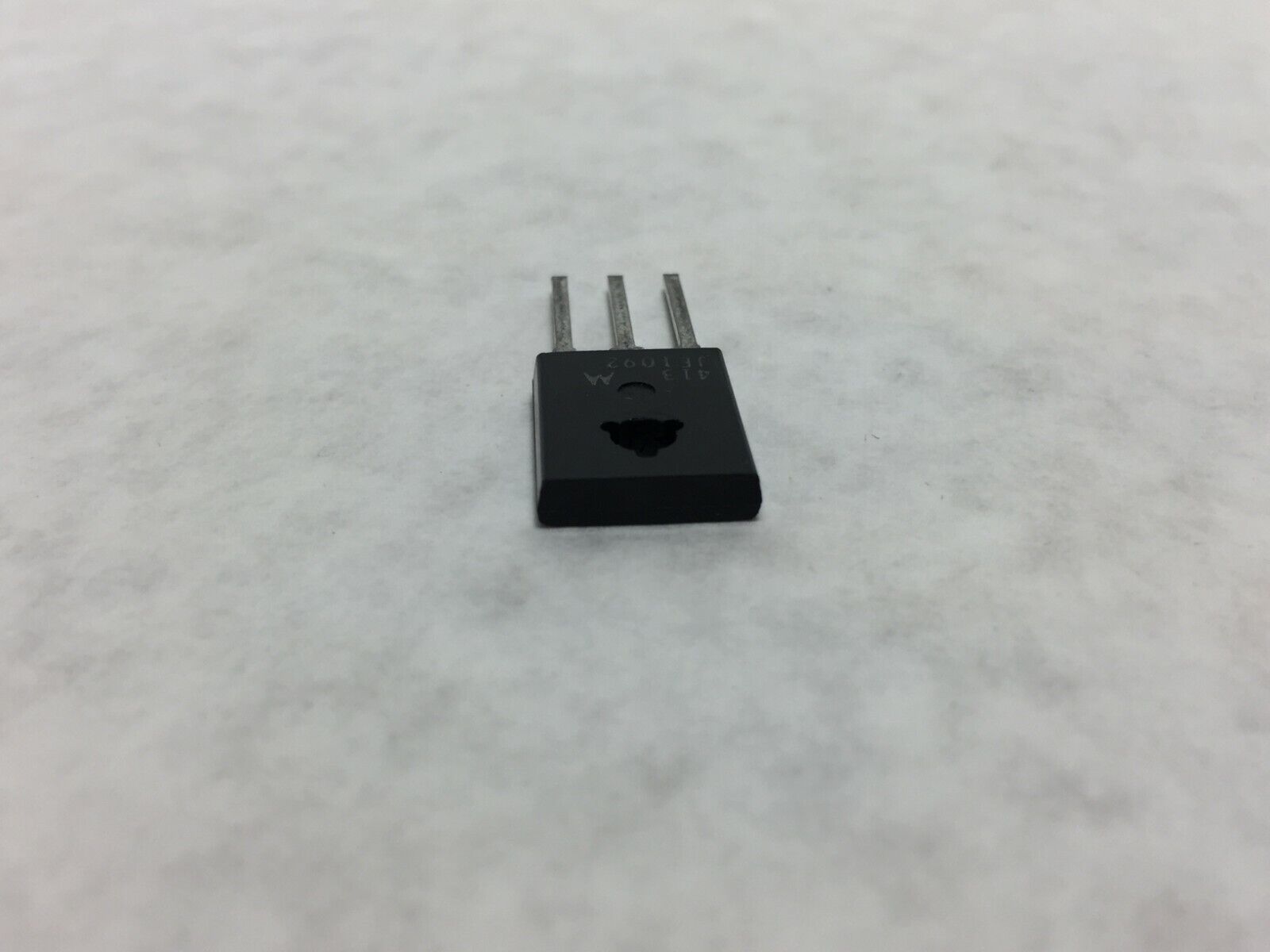 NOS  Genuine Motorola JE1092 Transistor   Lot of 5
