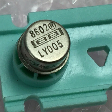 BB LY005 Integrated Circuit  NOS