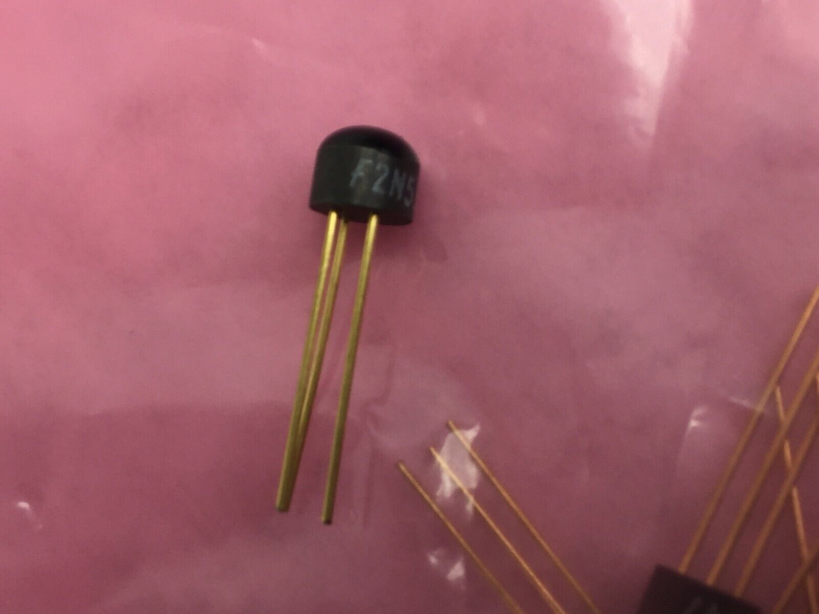 Fairchild 2N5143 Transistor NPN TO-106  PNP 20V 100MHz  Lot of 14