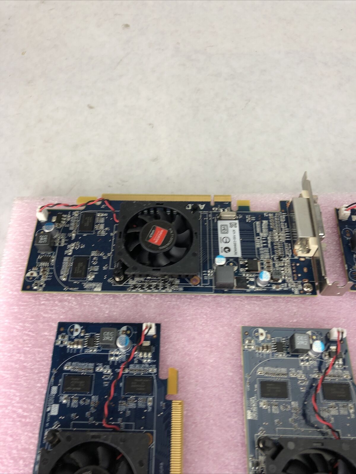 Lot of 6 AMD Radeon ATI-102-C26405 1GB PCI-e DDR3 Video Graphics Card