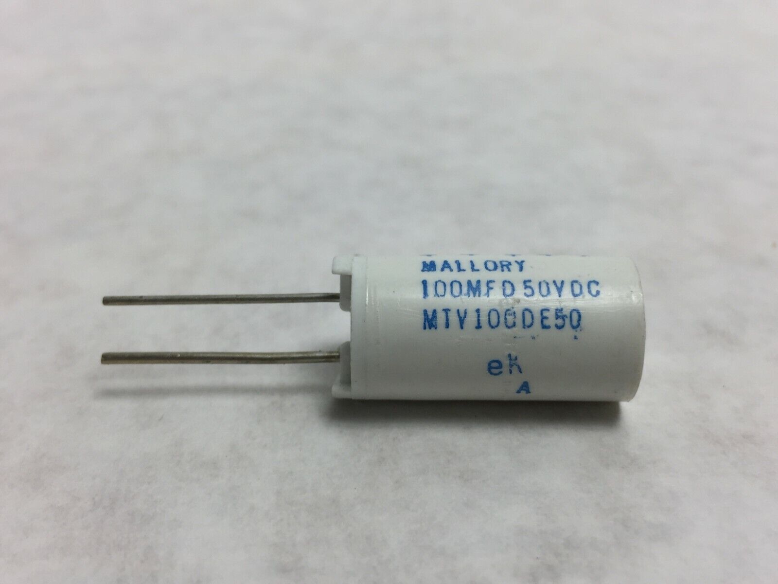 Mallory MTV100DE50 100MFD 50VDC Capacitor   NOS