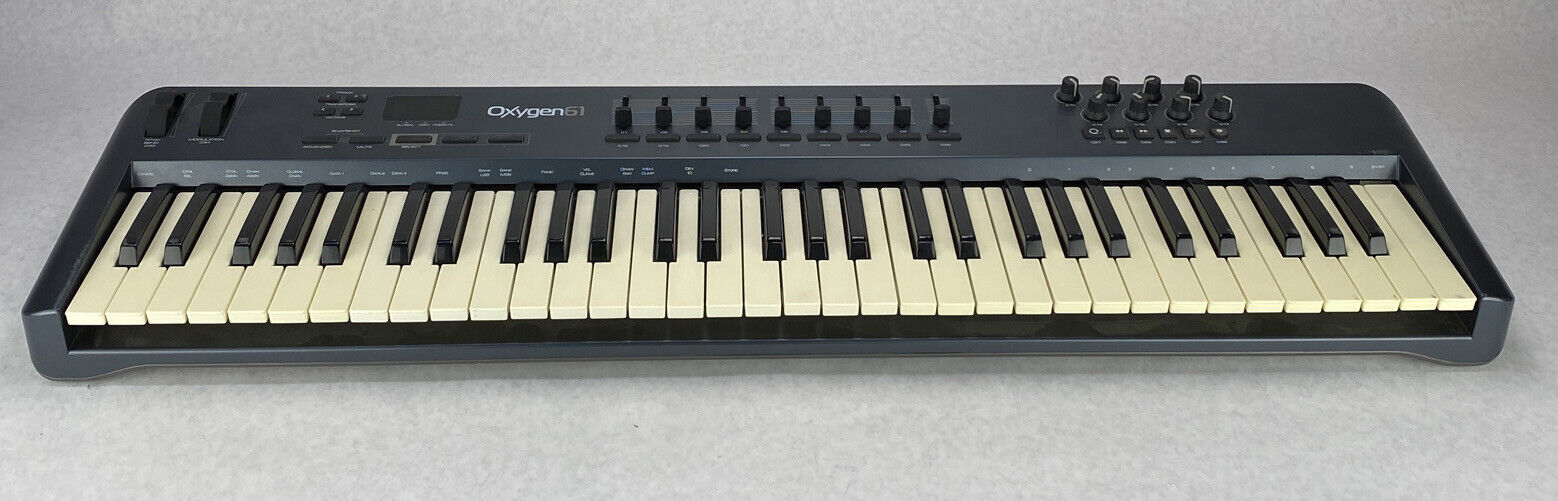 M-Audio Oxygen 61 3rd Gen MIDI Keyboard UNTESTED NO POWER SUPPLY