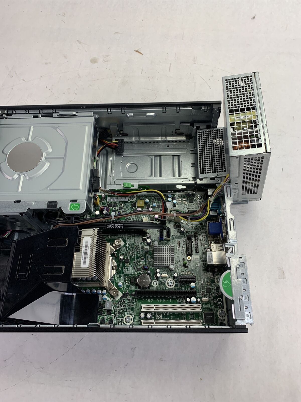 HP Compaq Pro 4300 SFF Intel Core i3-3220 3.3GHz 4GB RAM No HDD No OS