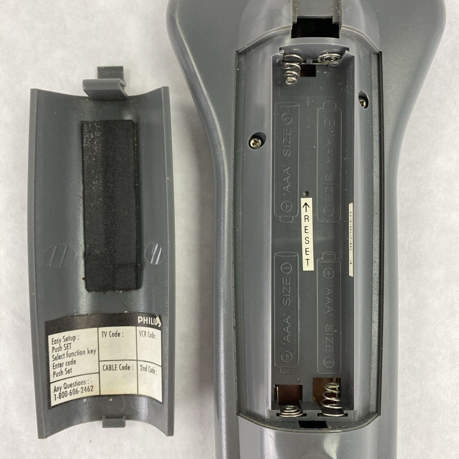 Magnavox 0335246 2-9511 Universal Video VCR TV Remote Control TESTED