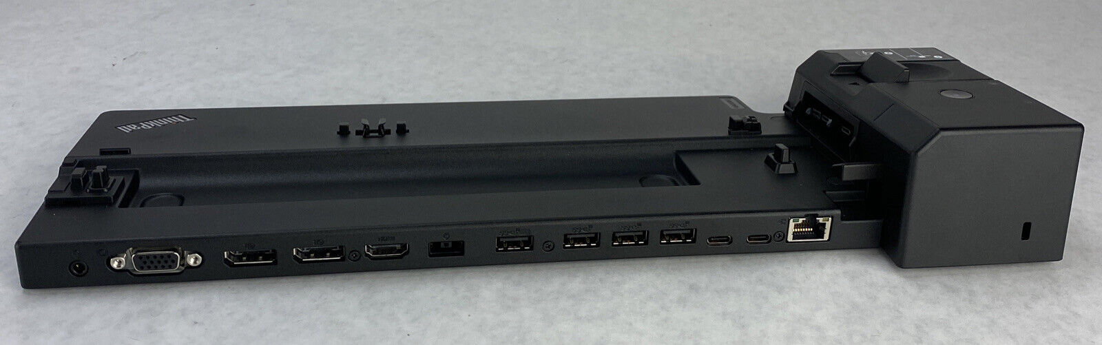 Lenovo 40AJ0135US ThinkPad 135w Ultra Docking Station + AC Adapter