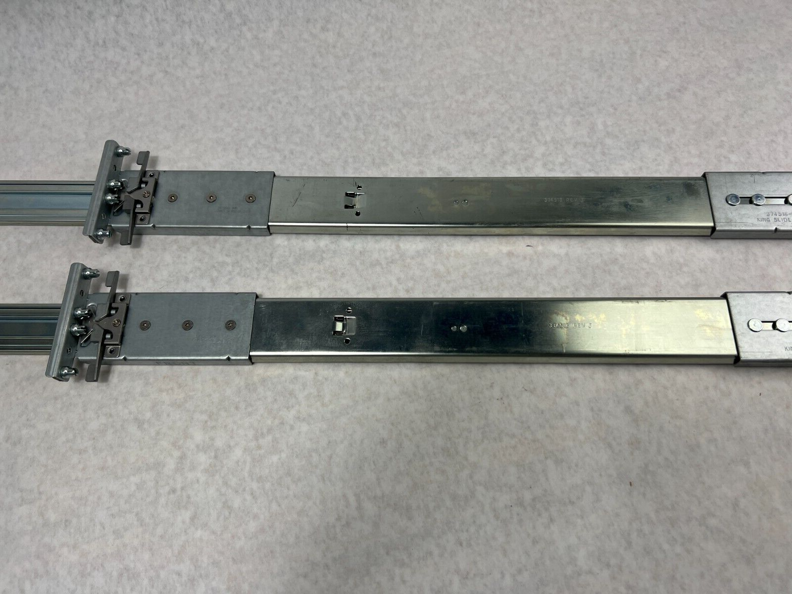 Rail Kingslide 2u-4u 30" Rails US6851773 374518 -Outers Only