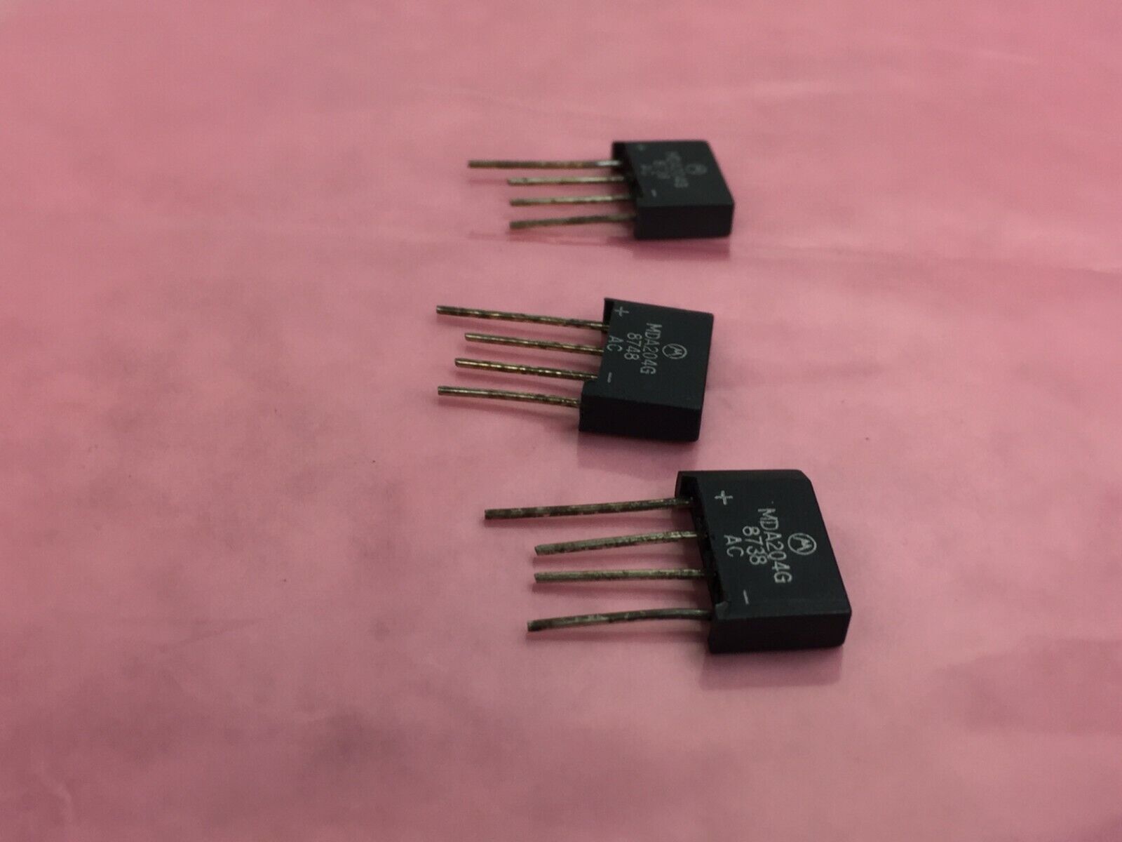 Genuine Motorola MDA204G  Bridge Rectifier Diode  2A  400V   Lot of 3