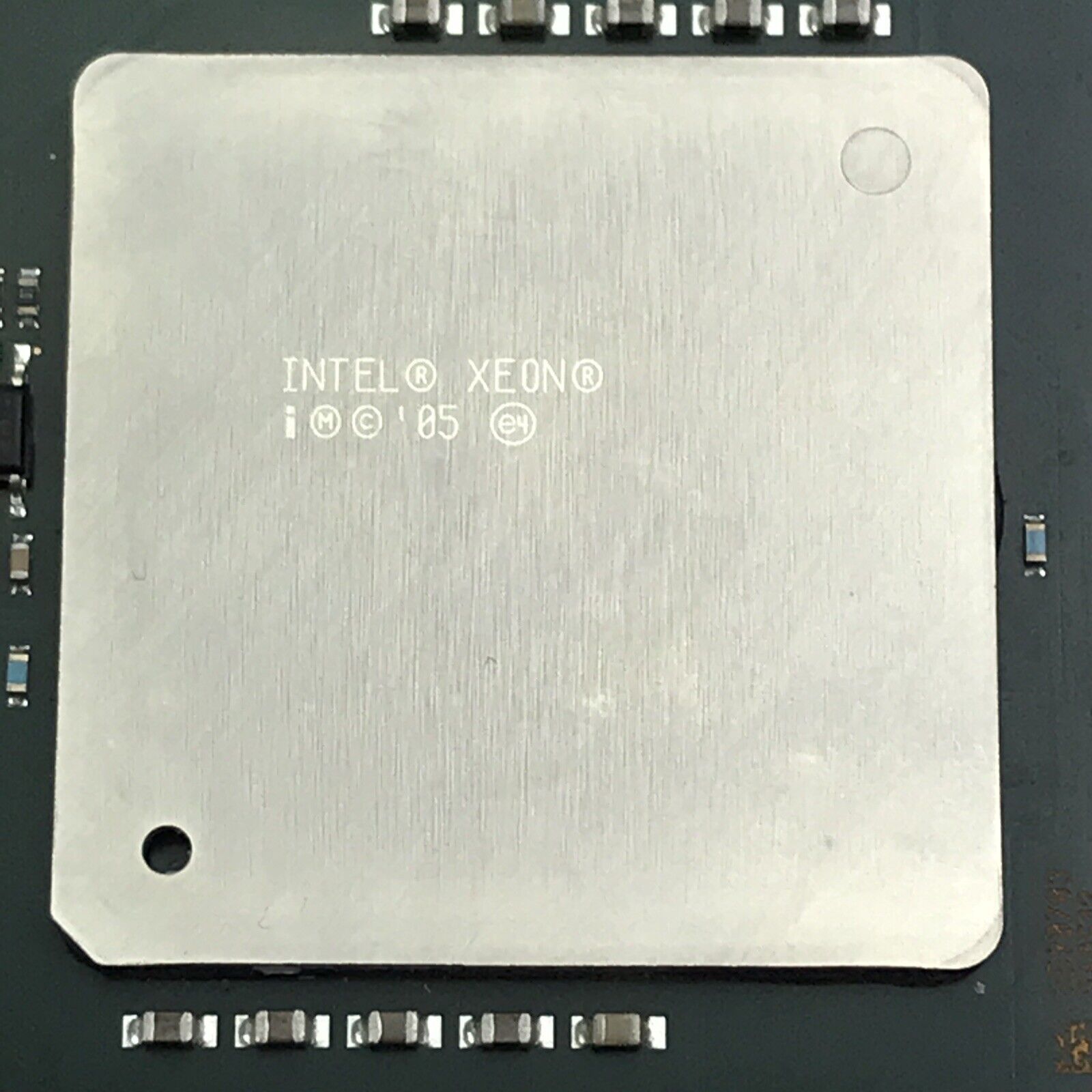 Lot of 4 Intel Xeon SLA6C E7220 @ 2.93GHz 8MB Dual-Core CPU Processor