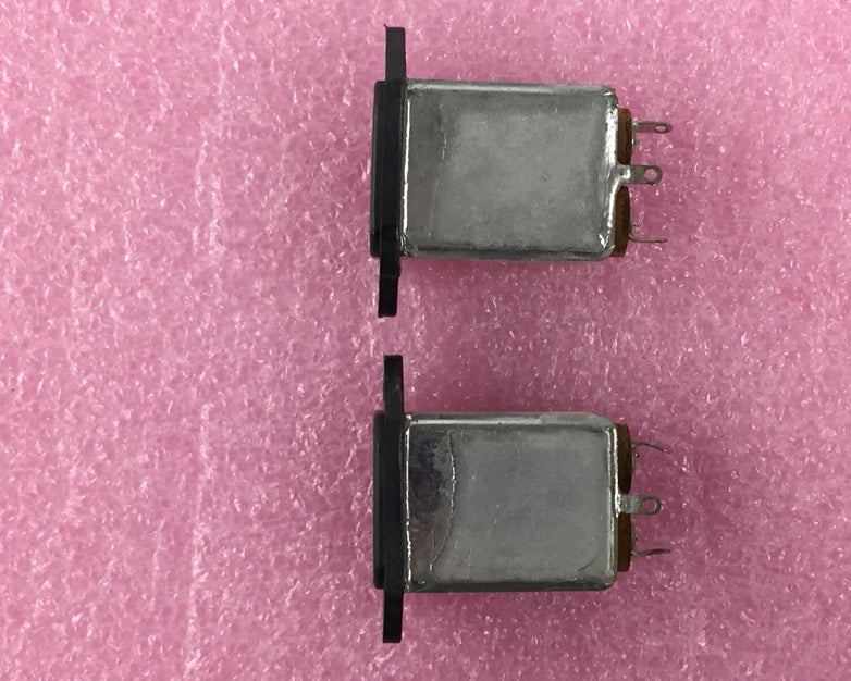 Corcom 560-7 550-1 625 0/075/21 Power Plug Lot of 2