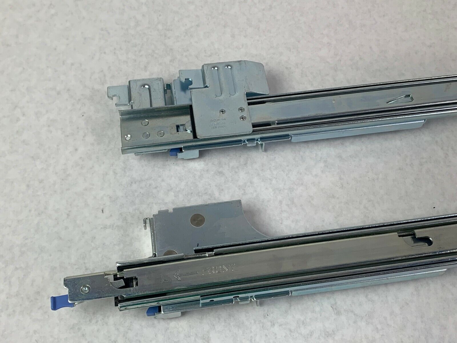 Dell UN443 GM76 PowerEdge 2950 Server L & R Sever Workstation Rail Kits
