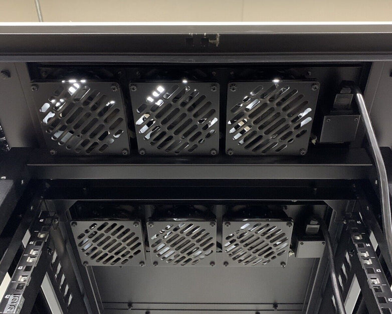 Siemen Vertipod Server Rack 45U Vp2-0AC111 Right Side No Panels