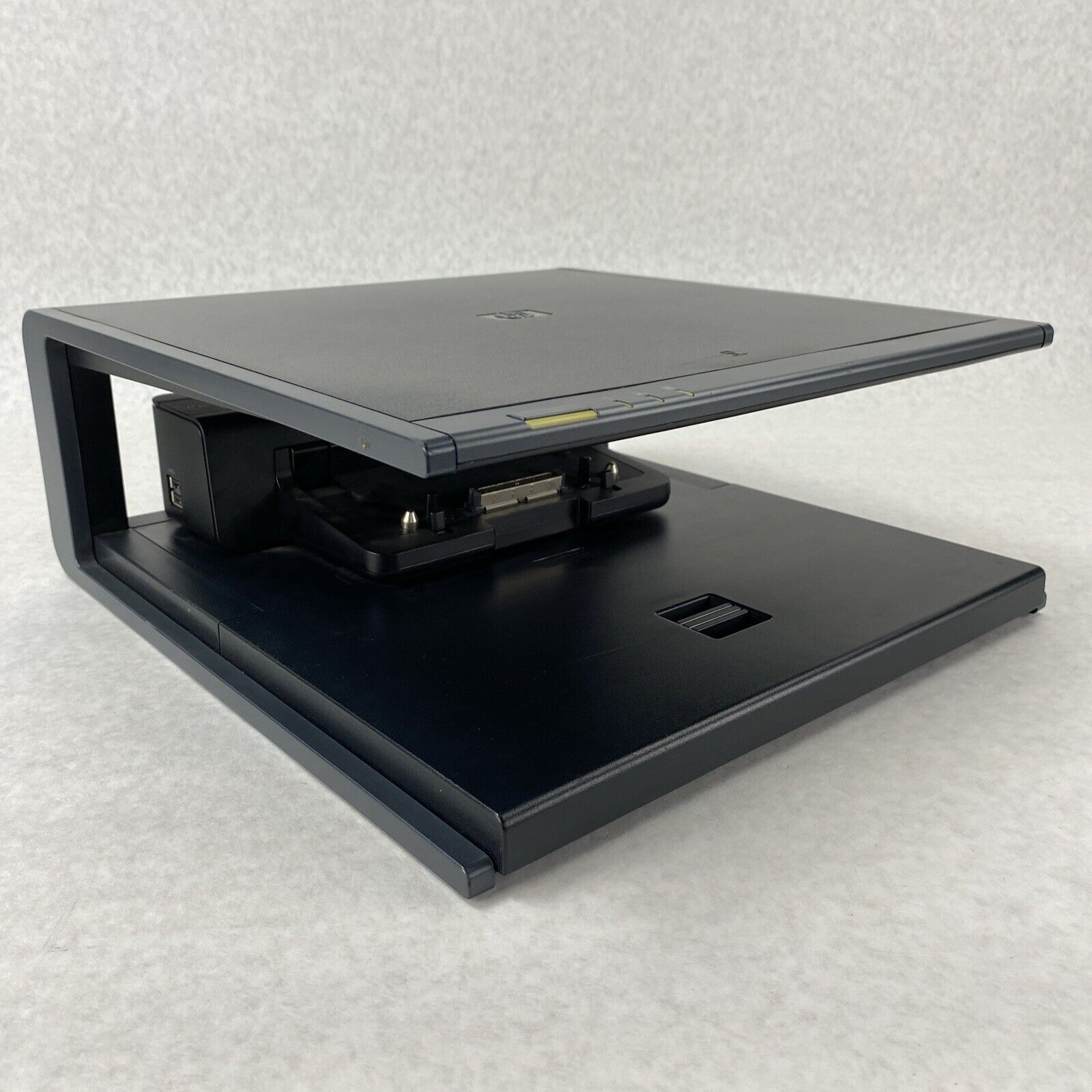 Genuine HP PA507A Monitor Stand 395153-001 With Docking Station
