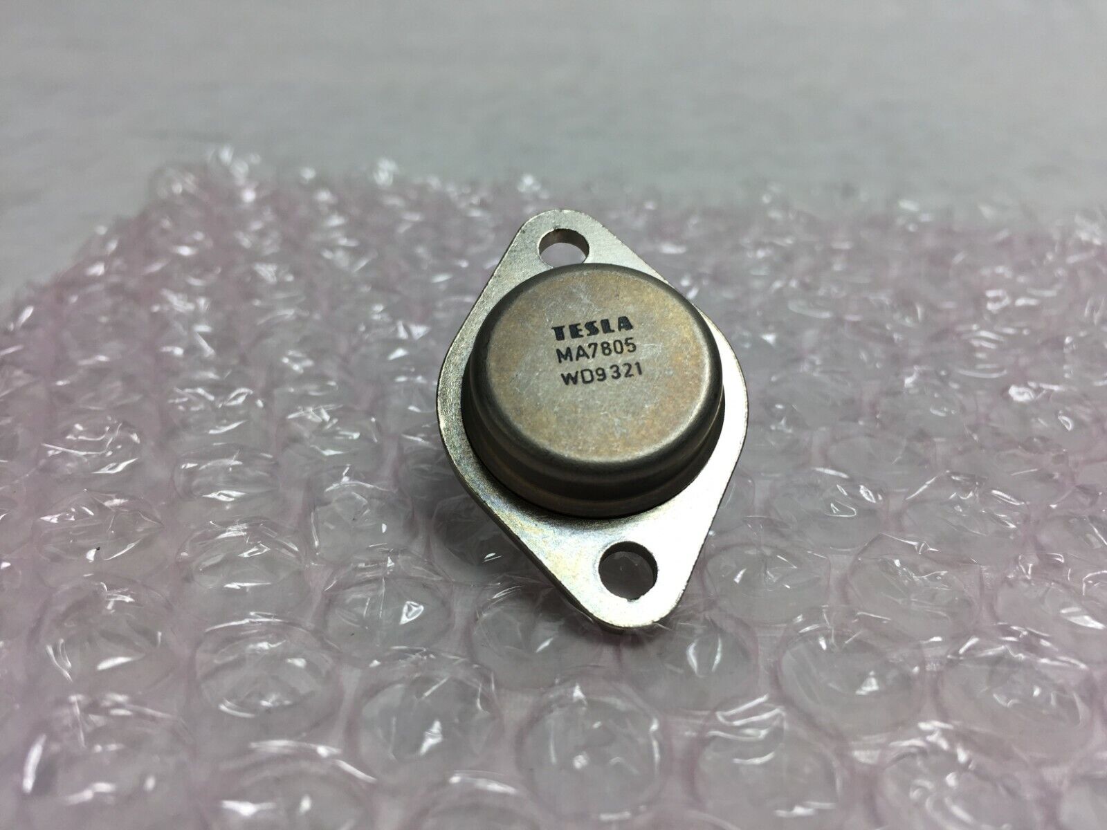 NOS  Telsa MA7805 Transistor  Lot of 3