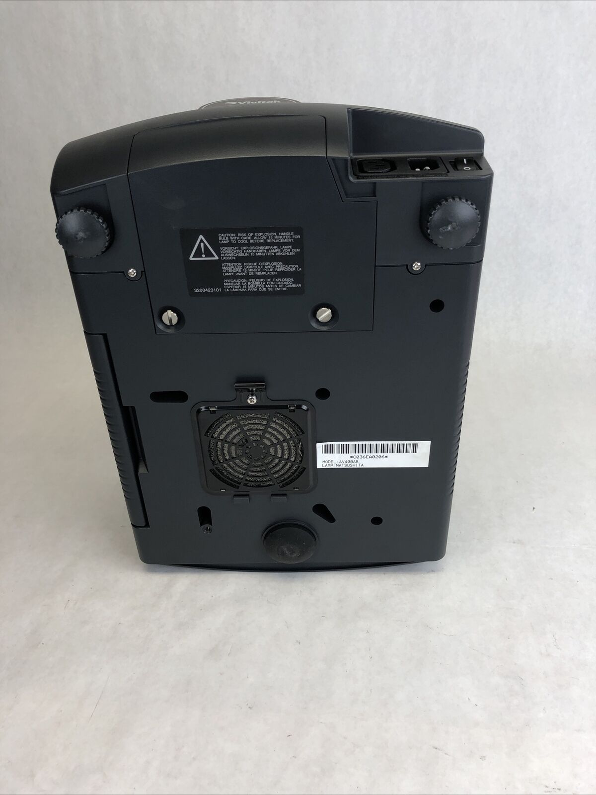 Vintage Vivitek Voyager A400 LCD Projector 407H:20 750 Lumens With Remote