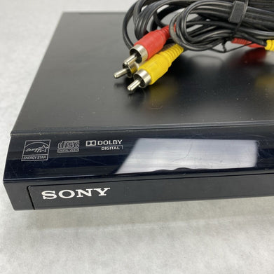 Sony DVP-SR210P Progressive Scan CD DVD Player Black NO REMOTE