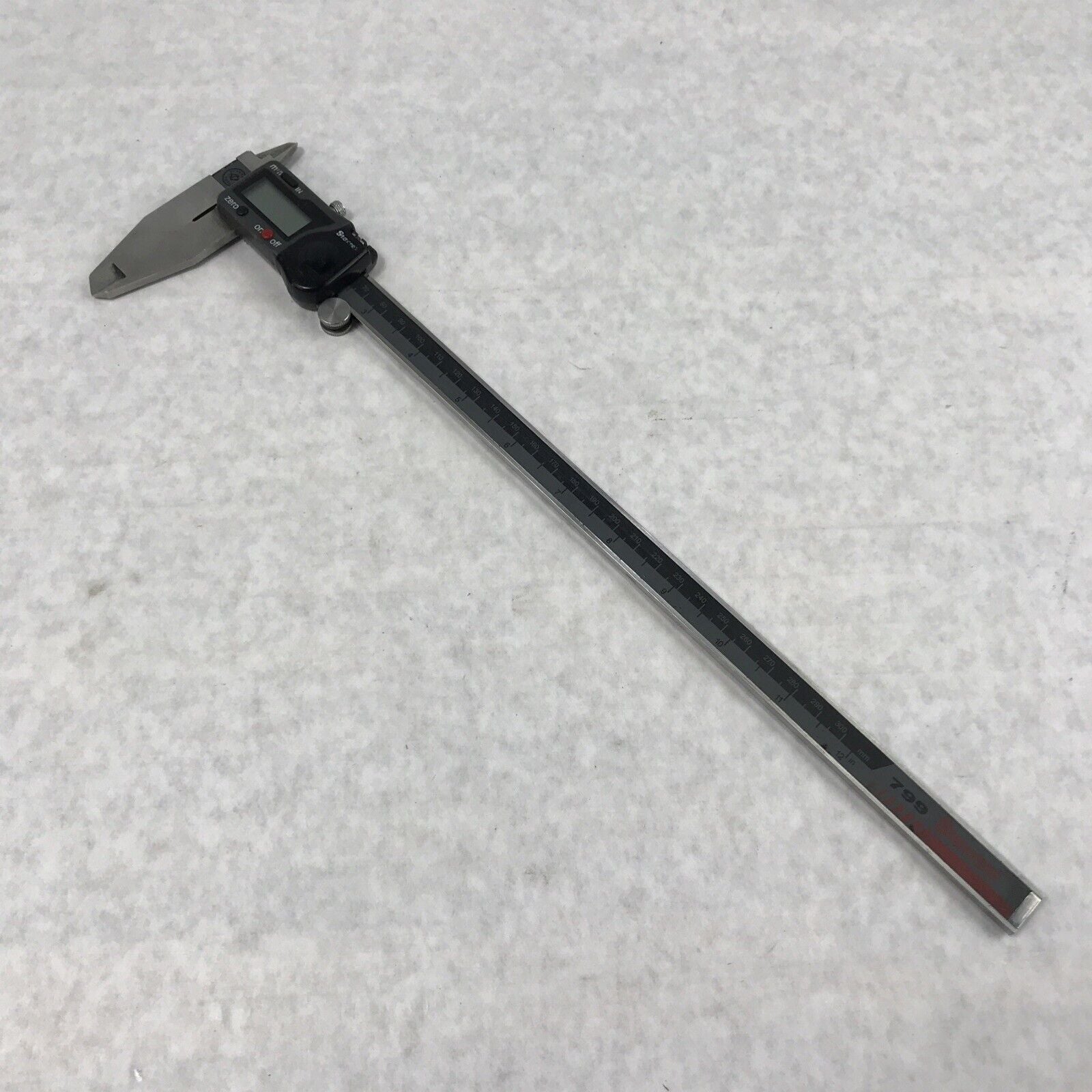 Starrett 799A-12/300 Electronic Caliper Micrometer 67621 - Missing Port Cover