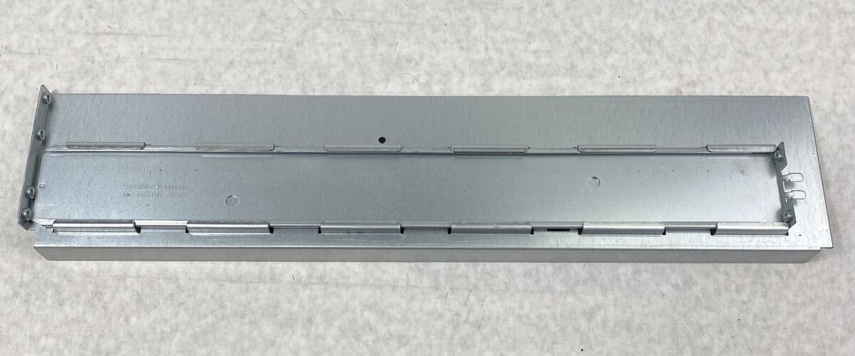 EMC Server Rail 042-004-593 Sliding On 042-004-932 RIGHT side RAIL ONLY