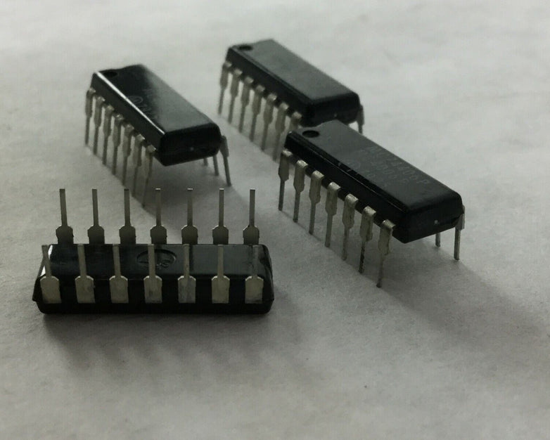 Genuine MOTOROLA MC74406P 3-To-8 Line Demultplexer/Decoder 14 Pin Dip  Lot of 4