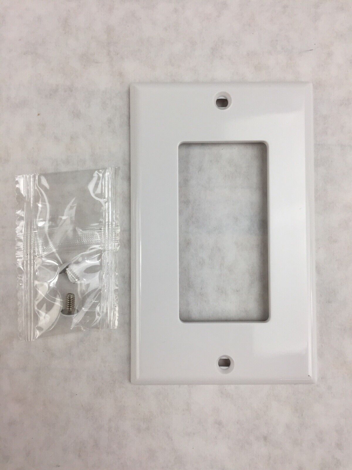 Lot of 5 C2G 03725 Decorative One Cutout Single Gang Wall Plate - White