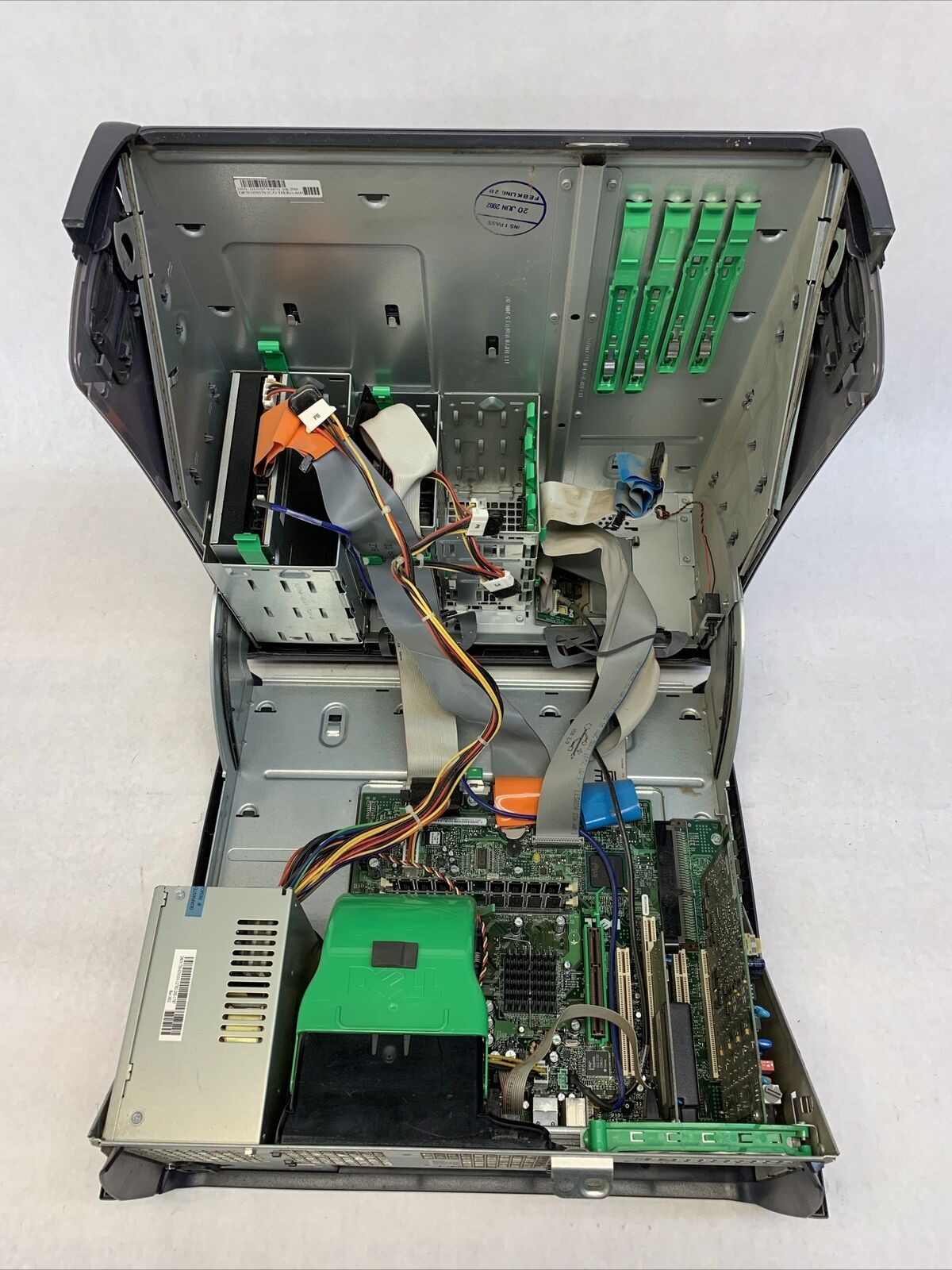 Dell Optiplex GX260 MT Intel Pentium 4 2GHz 1GB RAM No HDD No OS w/04-2488-001