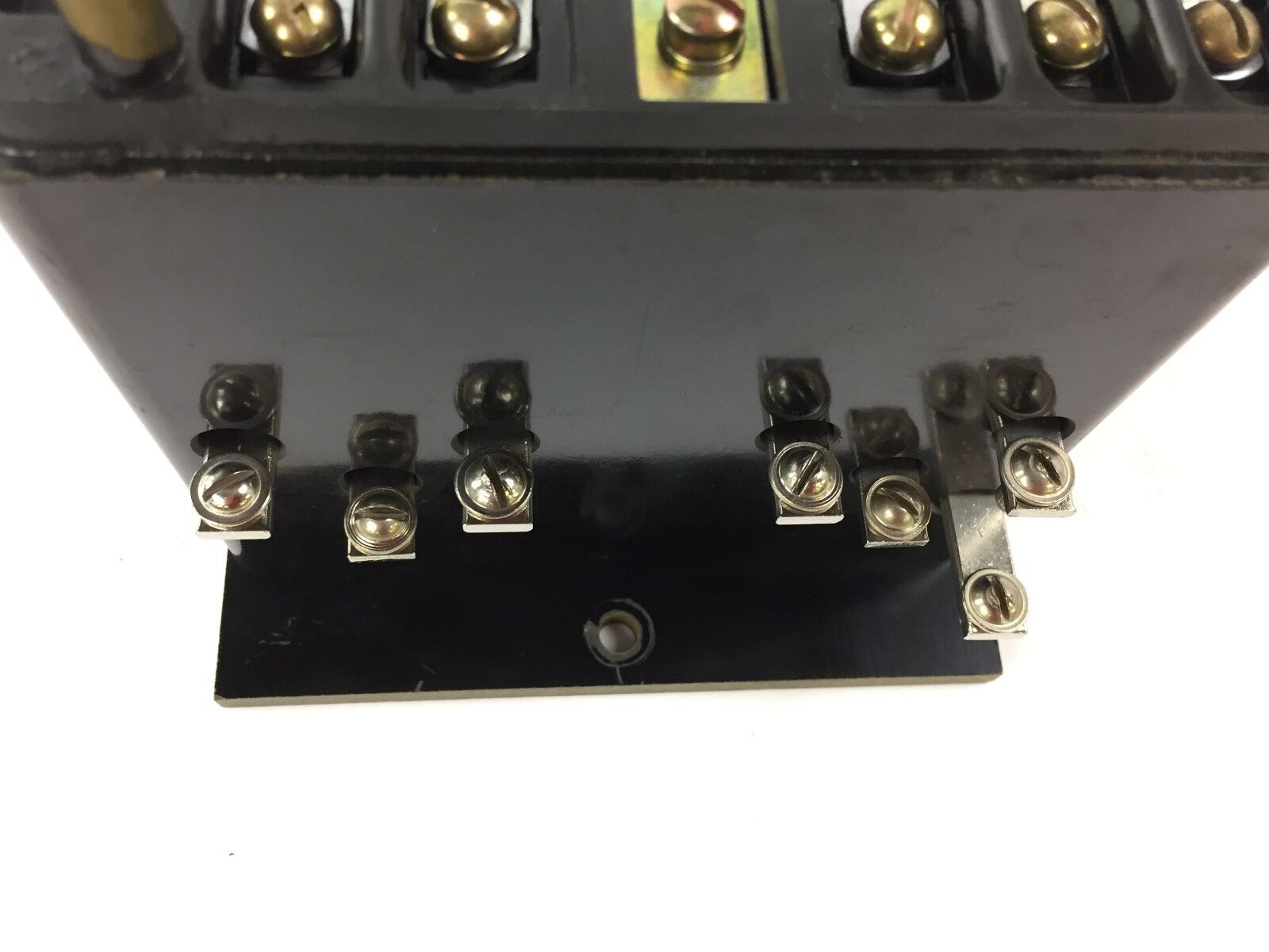General Electric Relay Model 12HFA151A9H 120 Volt Multicontact CRACKED COVER