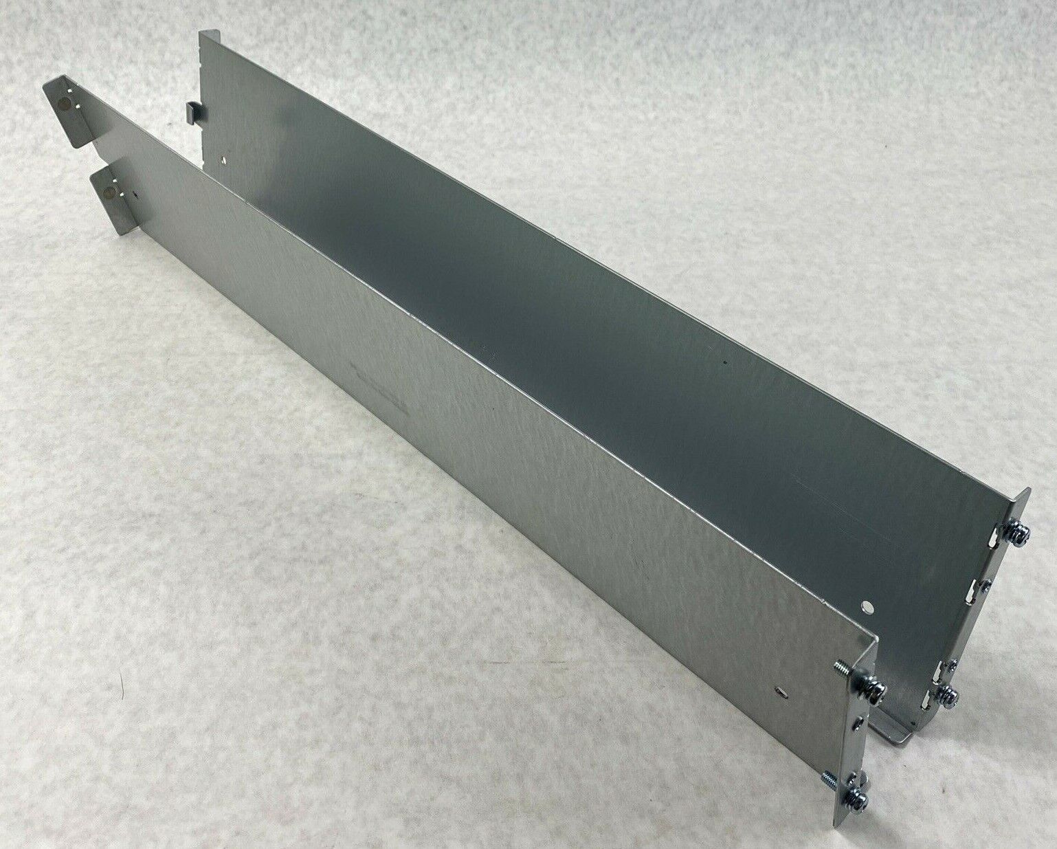 EMC 042-009-232 Left + 042-009-231 Right server rail shelf