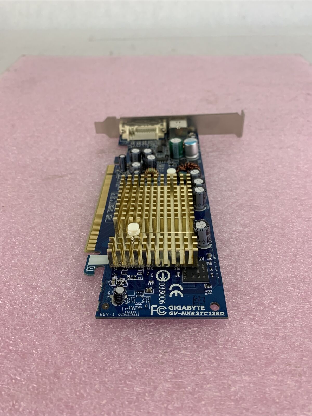 GIGABYTE GeForce 6200TC 128MB DDR PCIe Graphics Card GV NX62TC128D