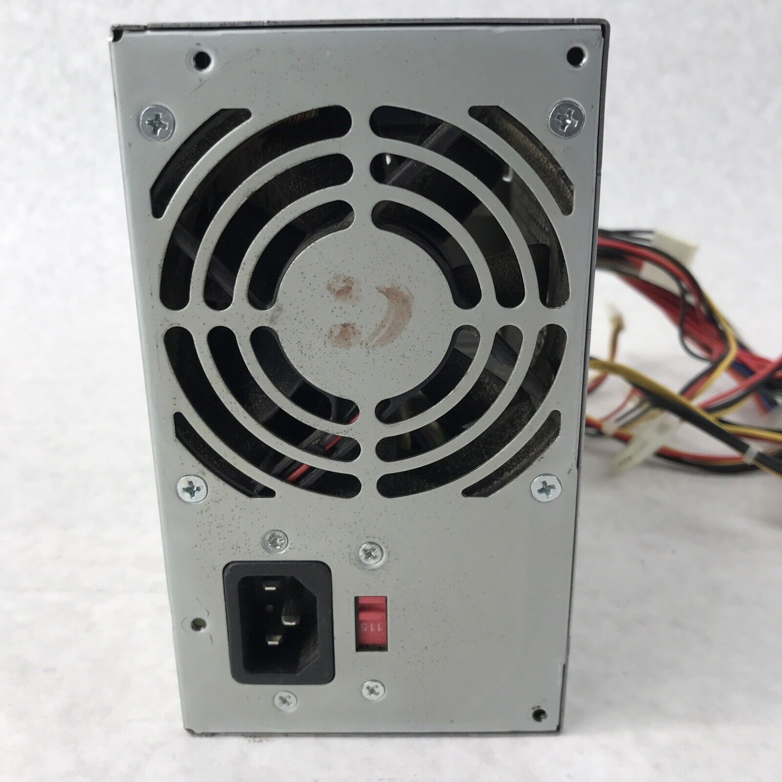 Hipro HP-P251GF3 Power Supply PSU 240V 3A 60Hz 20-Pin