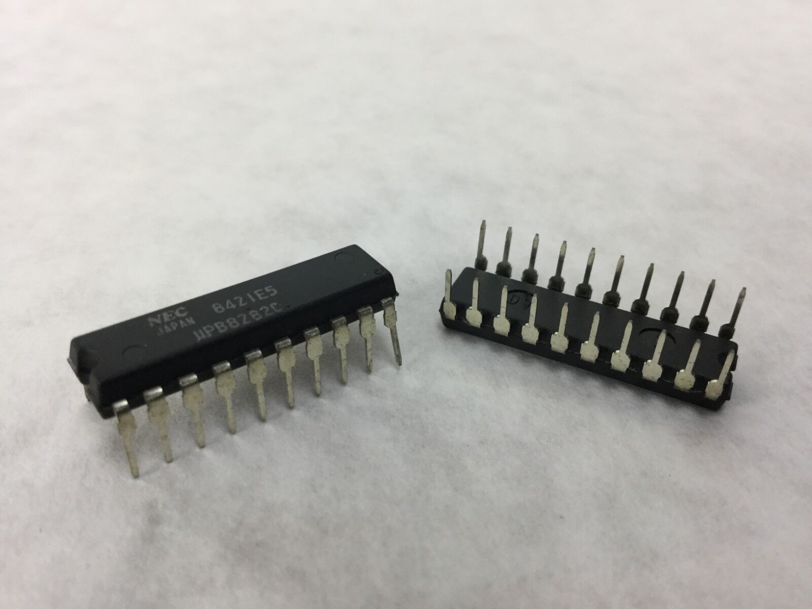 NEC  8421E5 Transistor  20 Pin Dip   Lot of 4  NEW