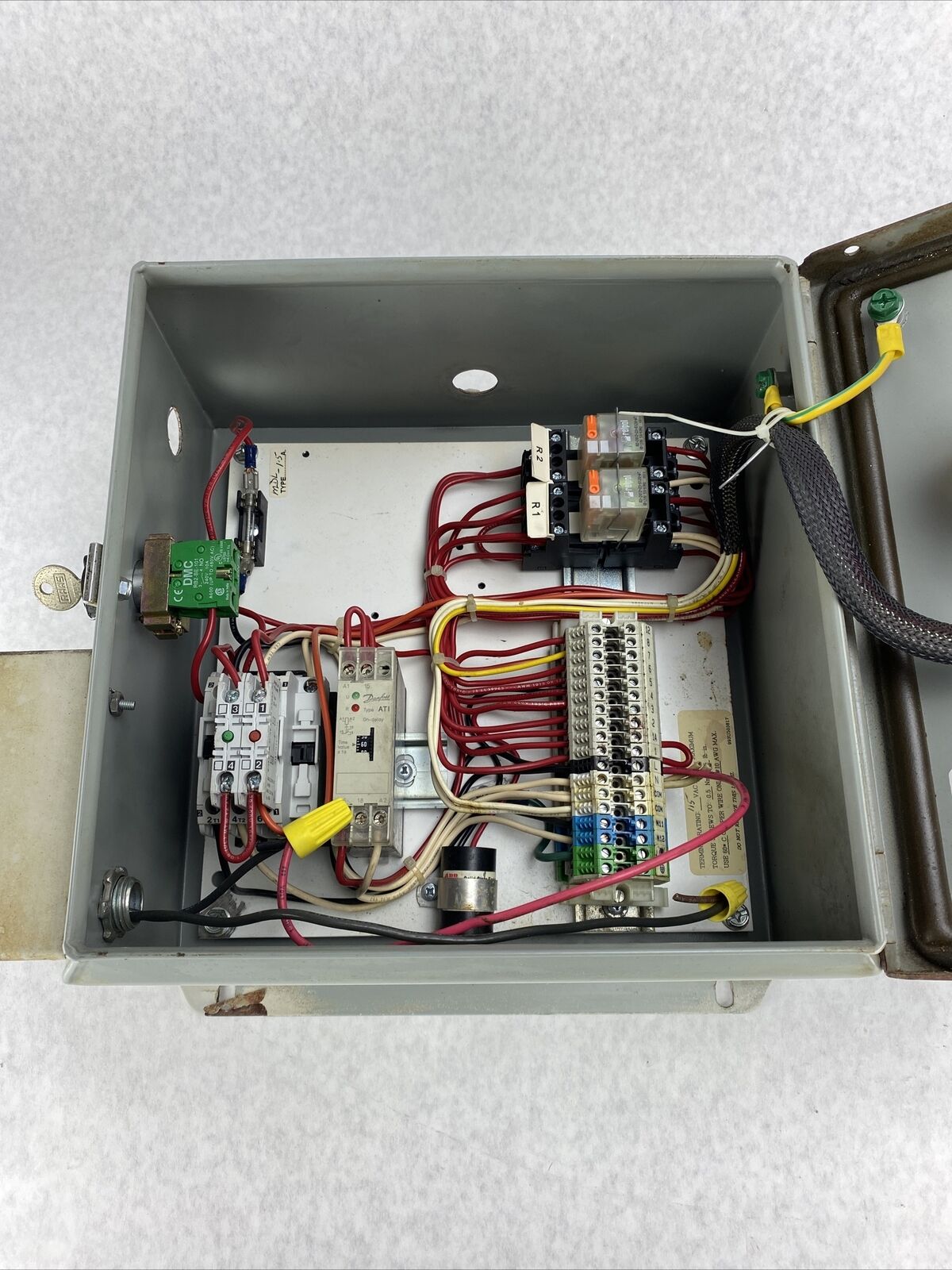 Blue Giant 038-158 ES Truck Restraint Control Panel 115V/VAC