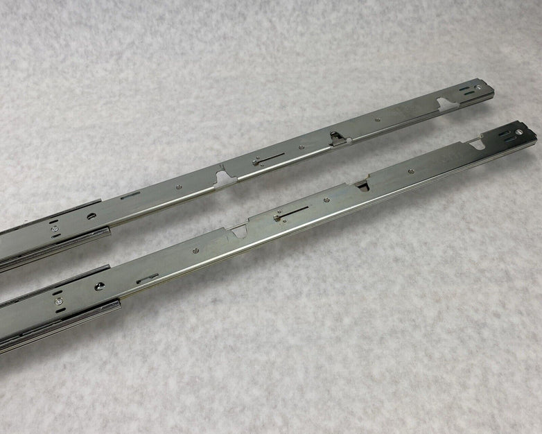 Accuride 03142 Medium-Duty Full Extension Drawer Slide