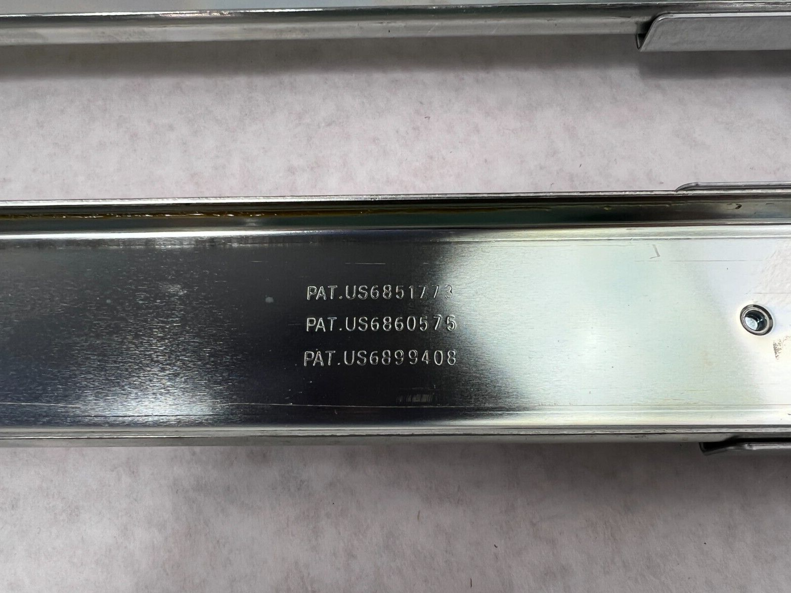 Kingslide 374518 2u-4u 30" Rails US6851773 Outers Only