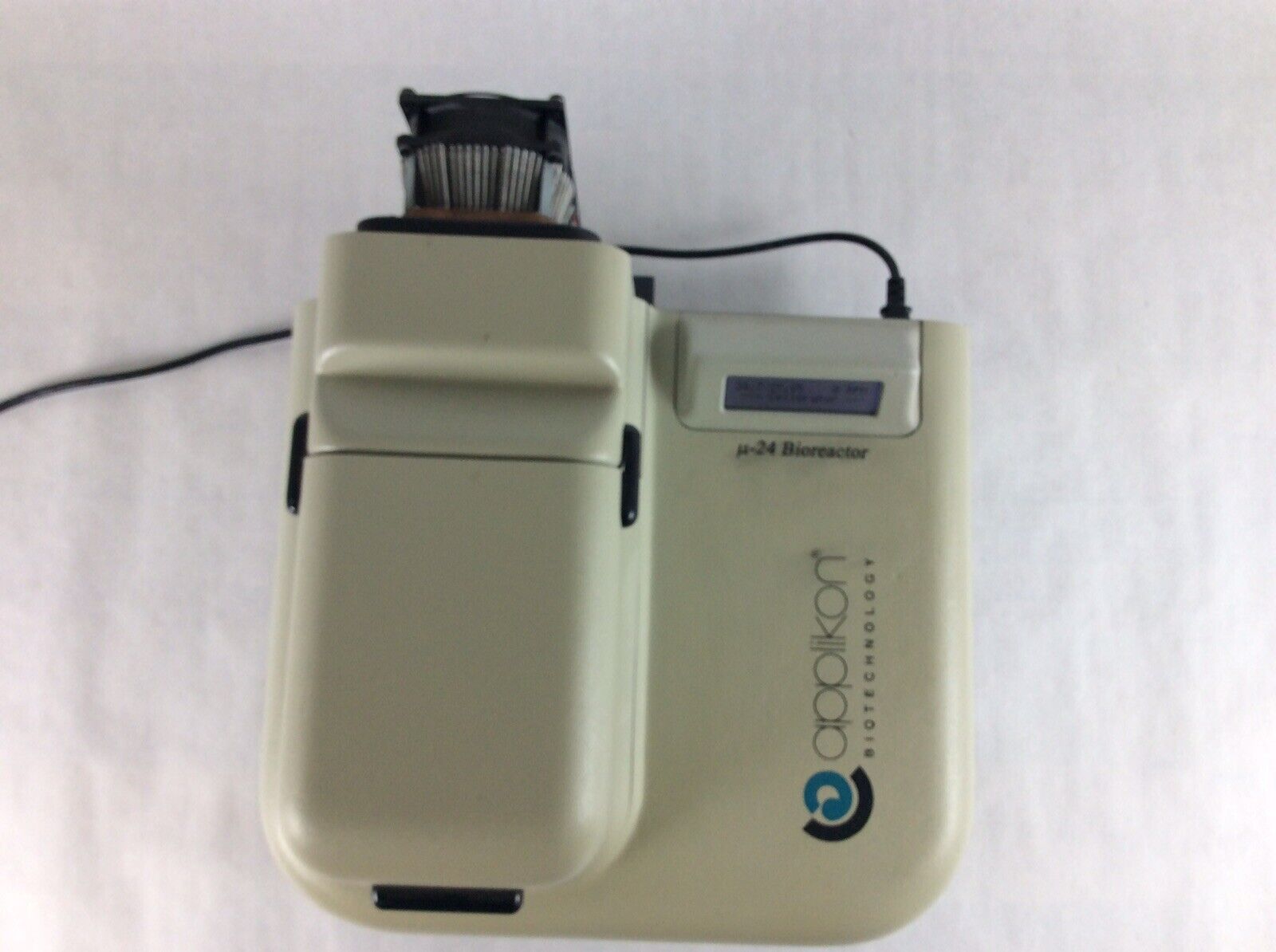 Applikon Bioreactor Technologies Pall Micro-24 MicroReactor