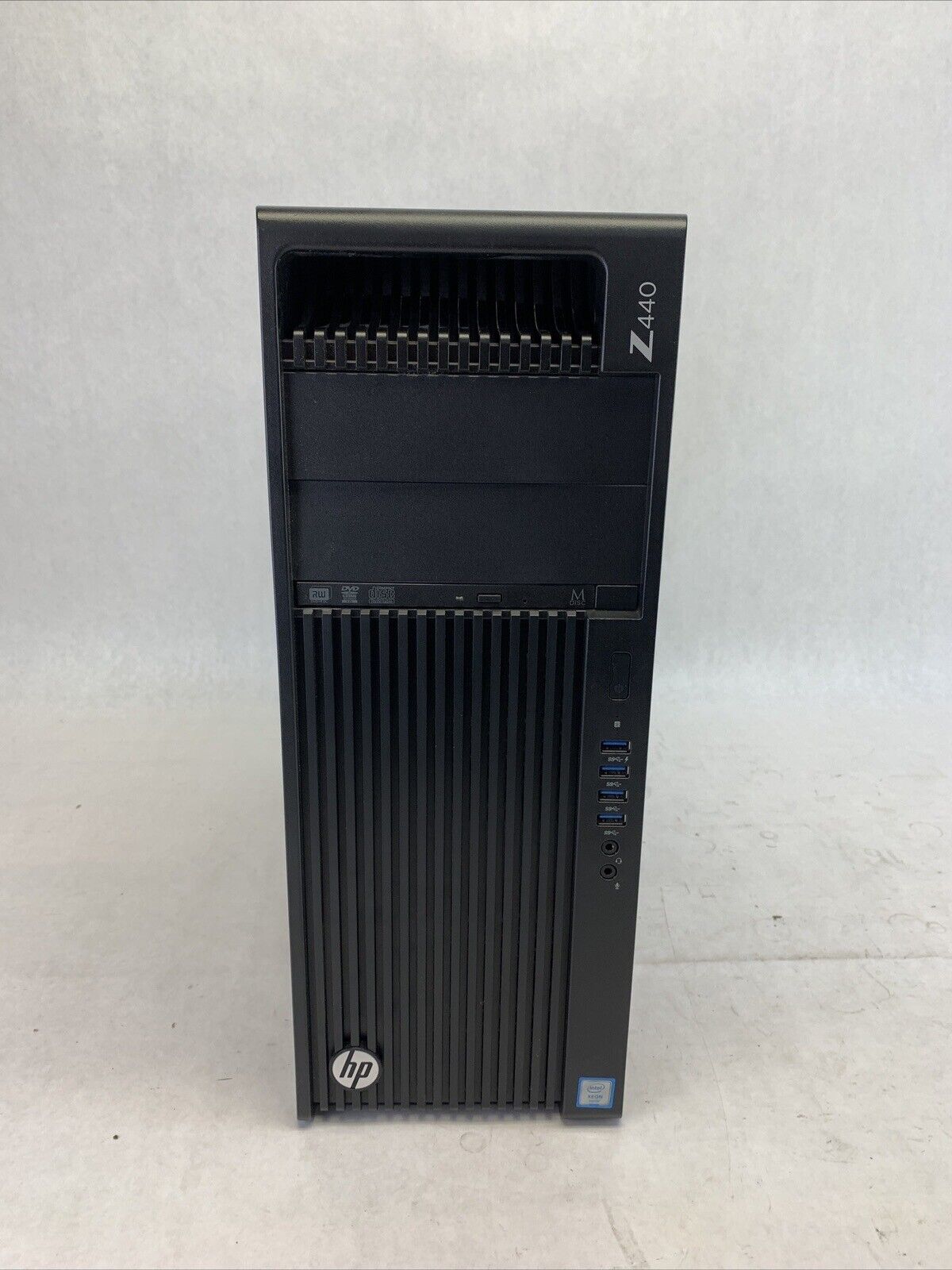 HP Z440 Server Intel Xeon E5-1620v3 3.5GHz 32GB RAM No HDD No OS