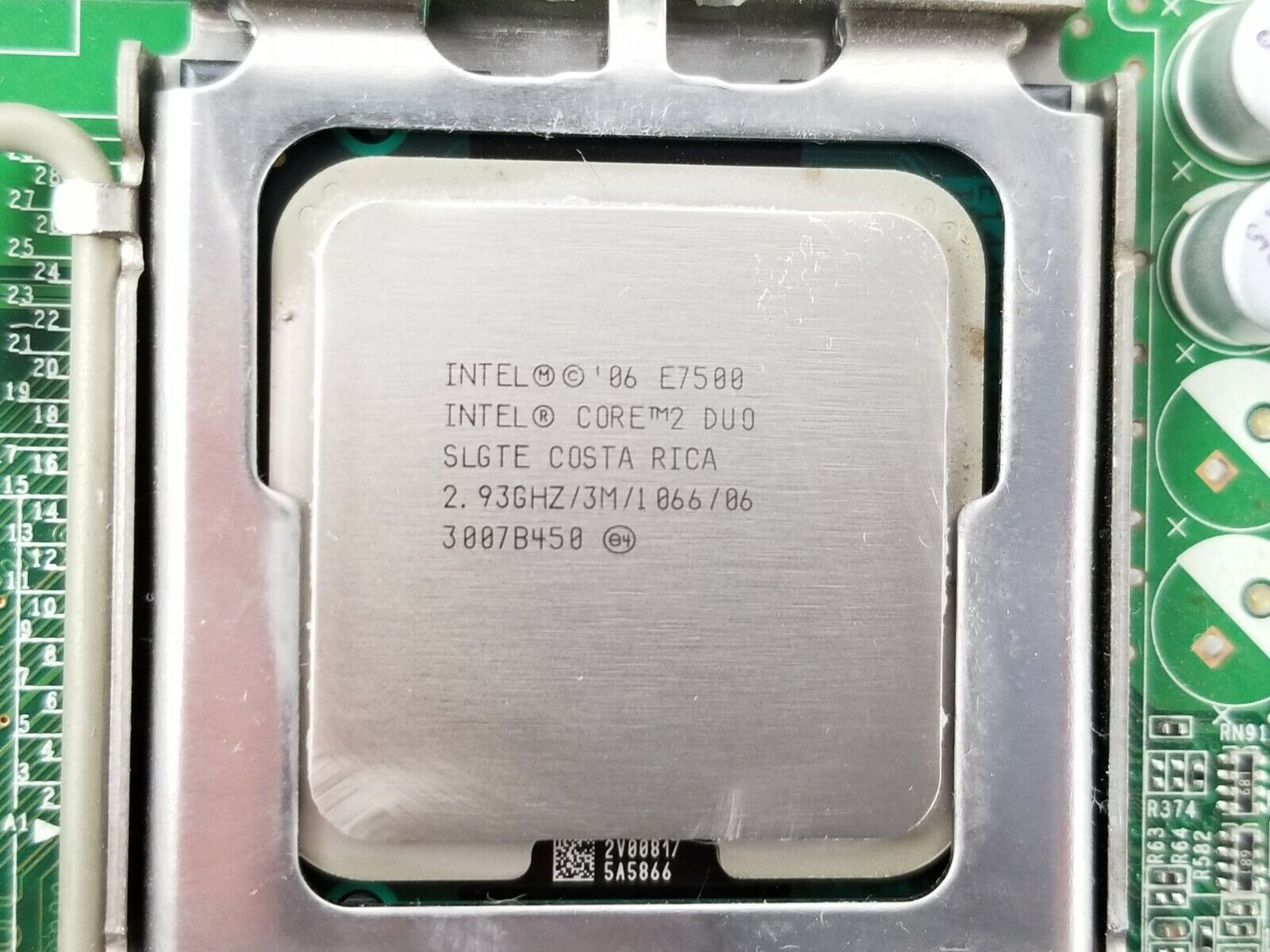 Dell 200DY Optiplex 780 DT Intel Core 2 Duo E7500 2.93GHz 2GB RAM